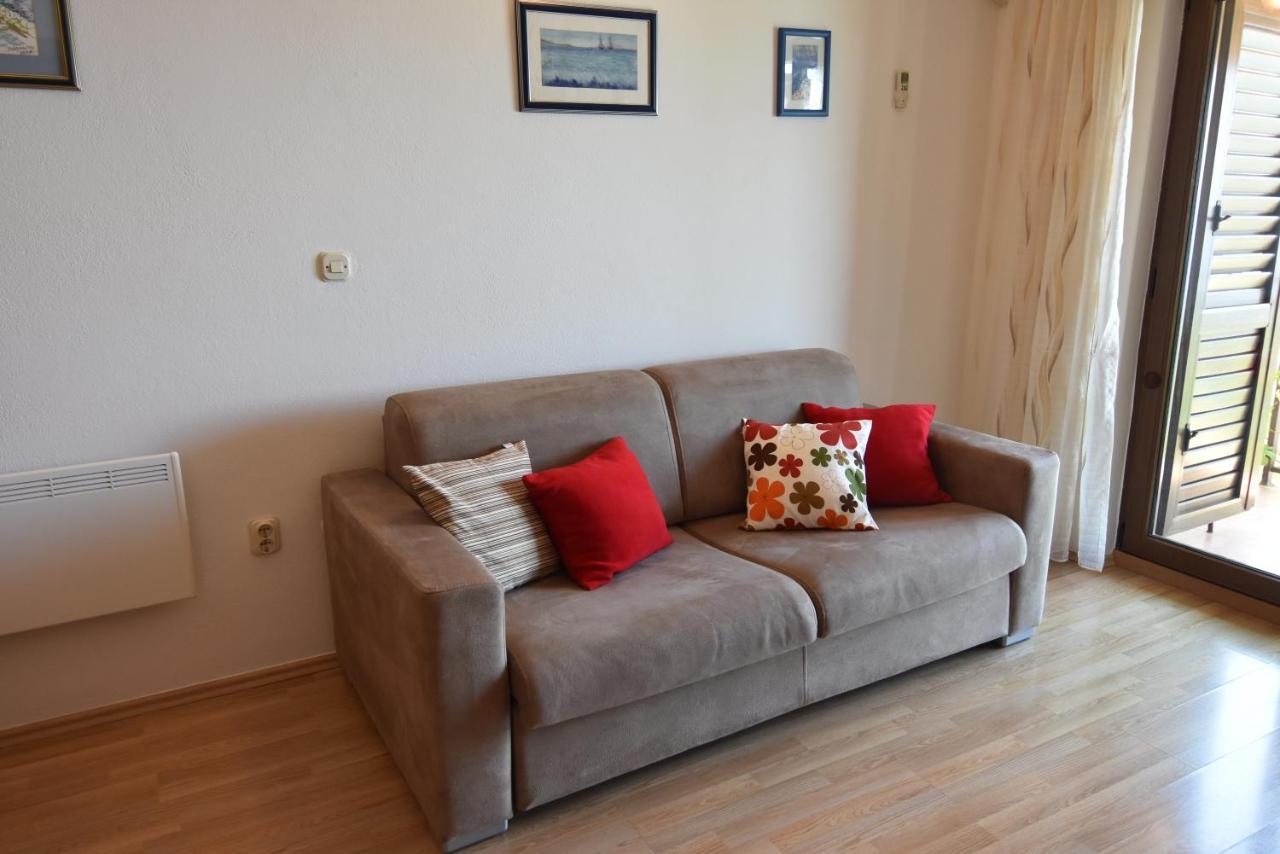 Apartment Delfina Podgora